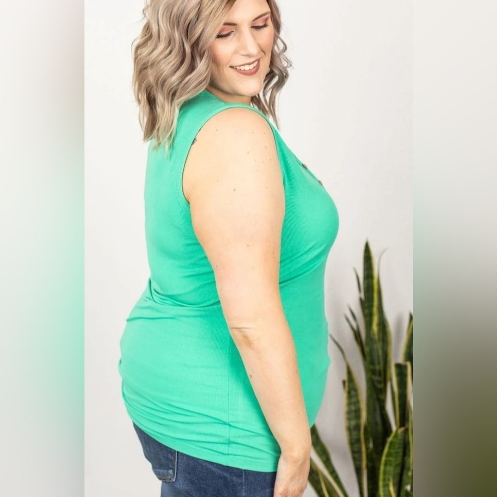 Michelle Mae Addison Henley Tank mint XS - Picture 2 of 5